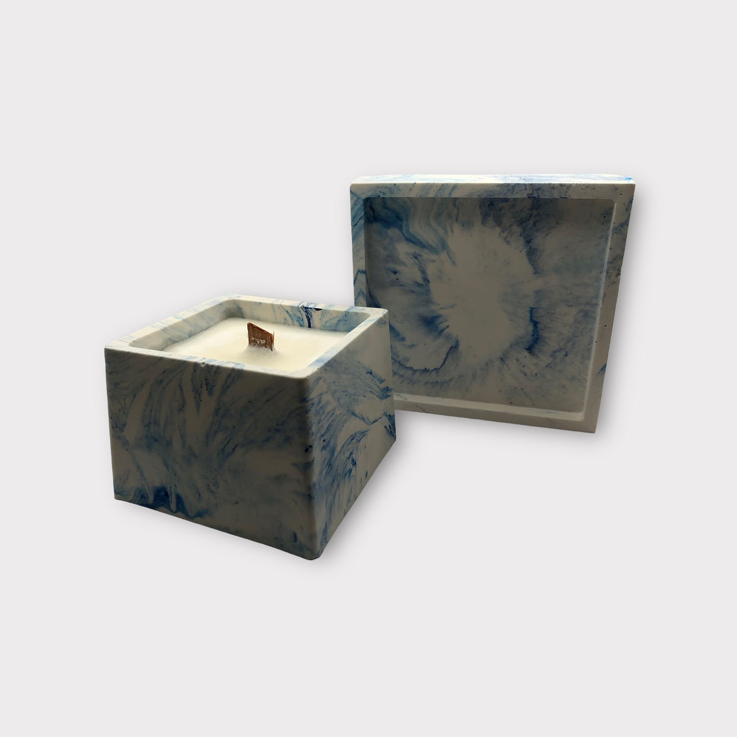 Aqua - blauw gemarmerd vierkant potje met houten wiek