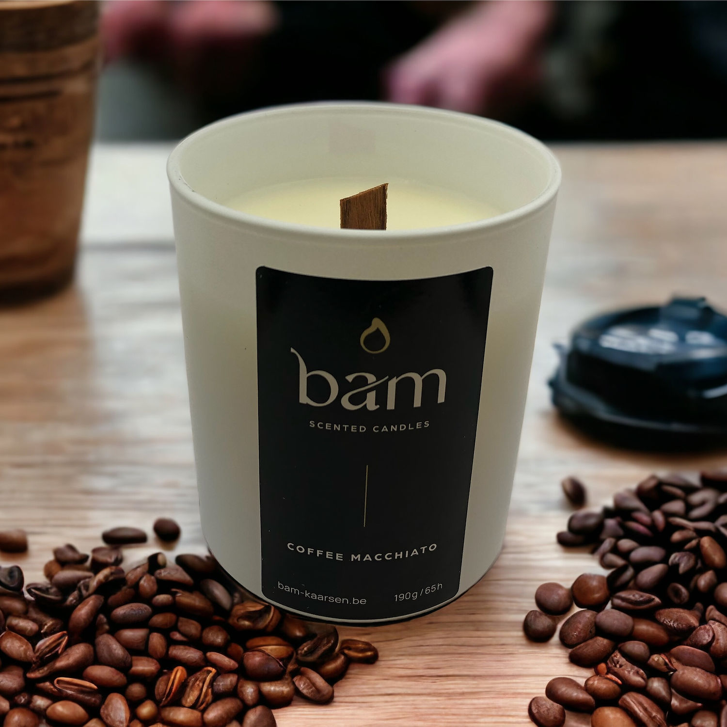 Coffee Macchiato - White Collection Medium met houten wiek