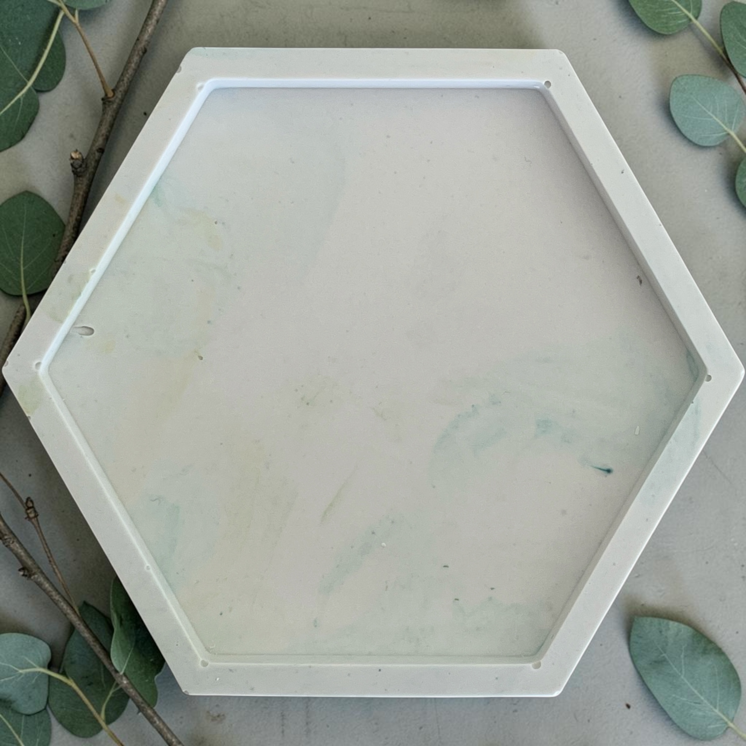 green/ yellow marbled hexagonal dish - eucalyptus