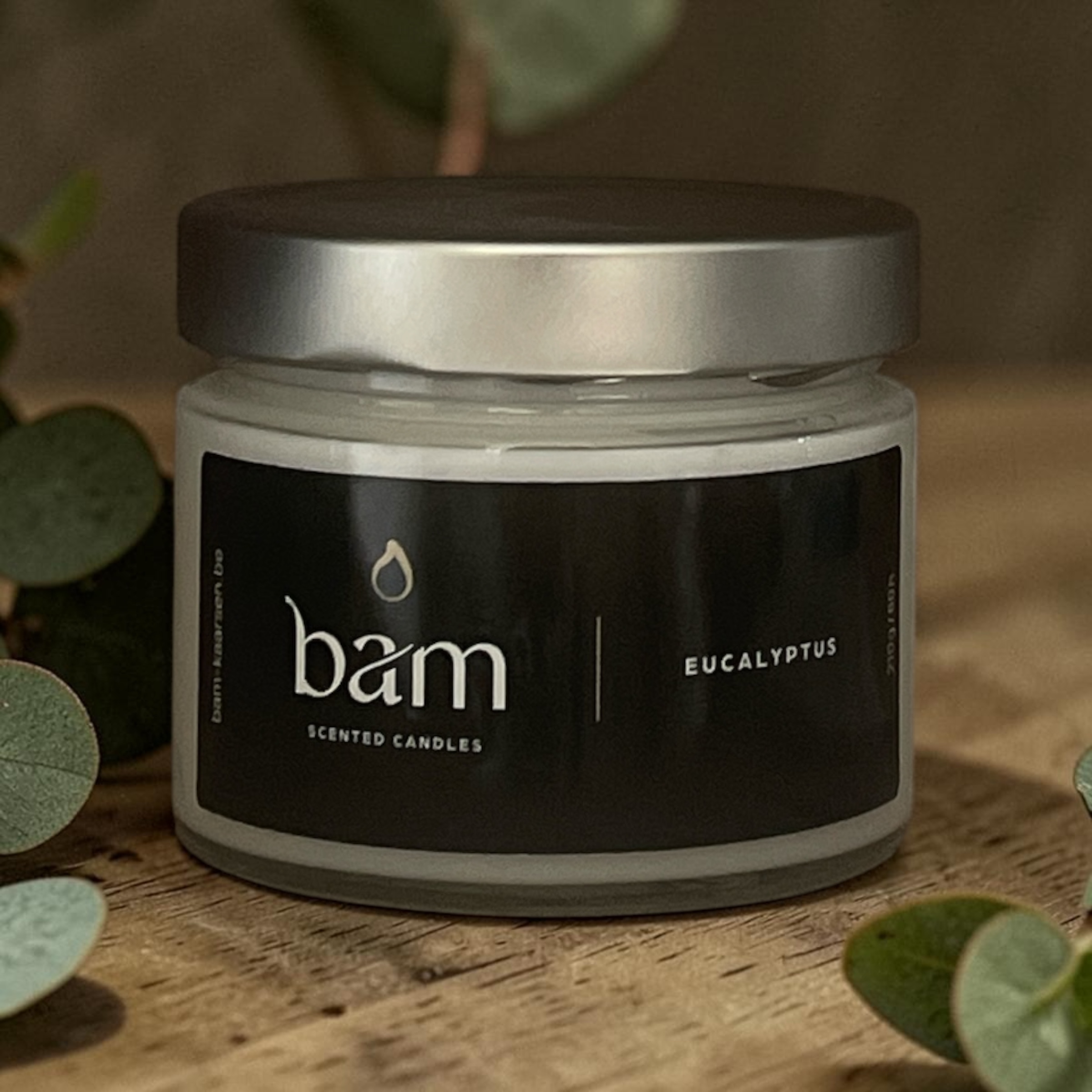 Eucalyptus Scented Candle - Basic Collection Medium