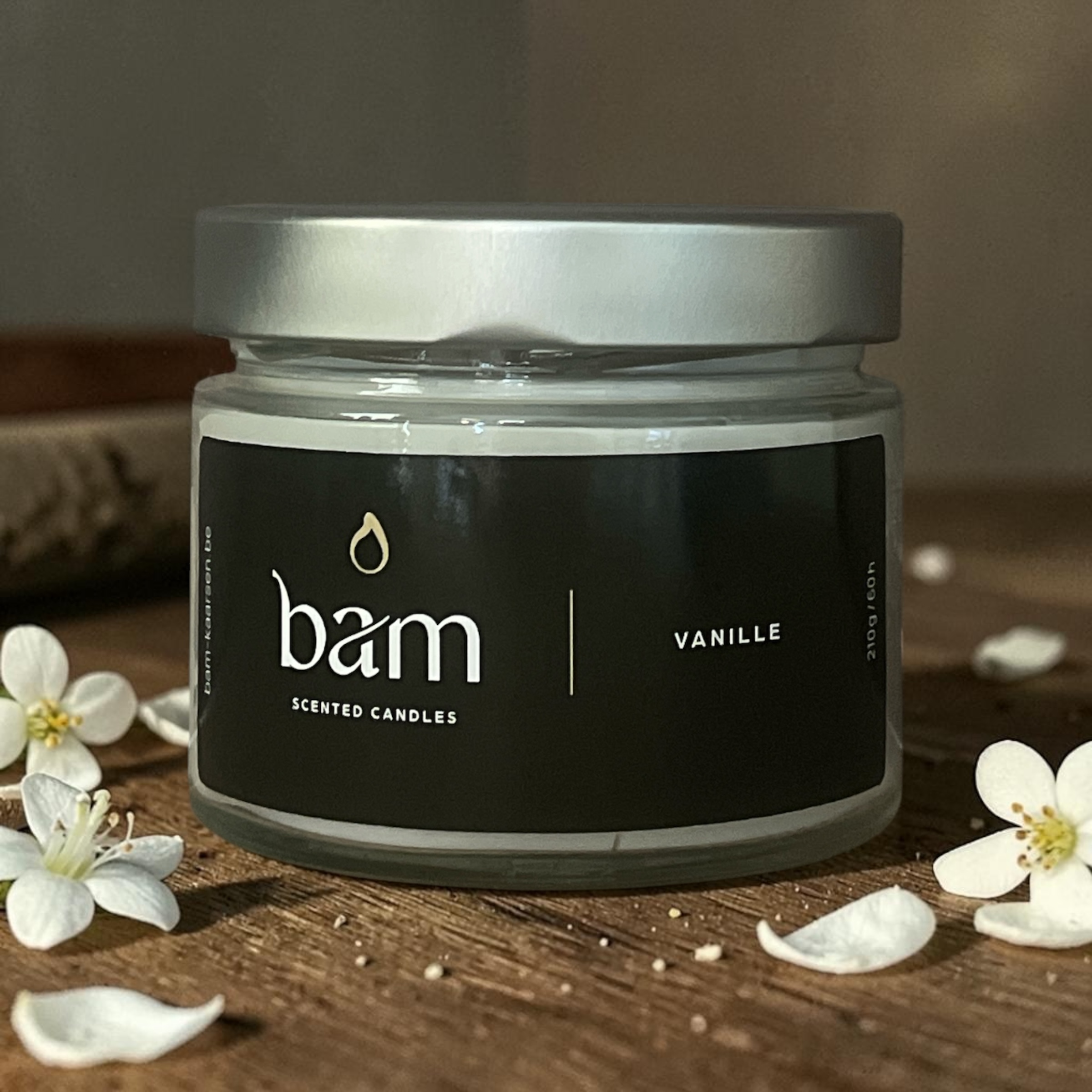 Vanilla Scented Candle - Basic Collection Medium