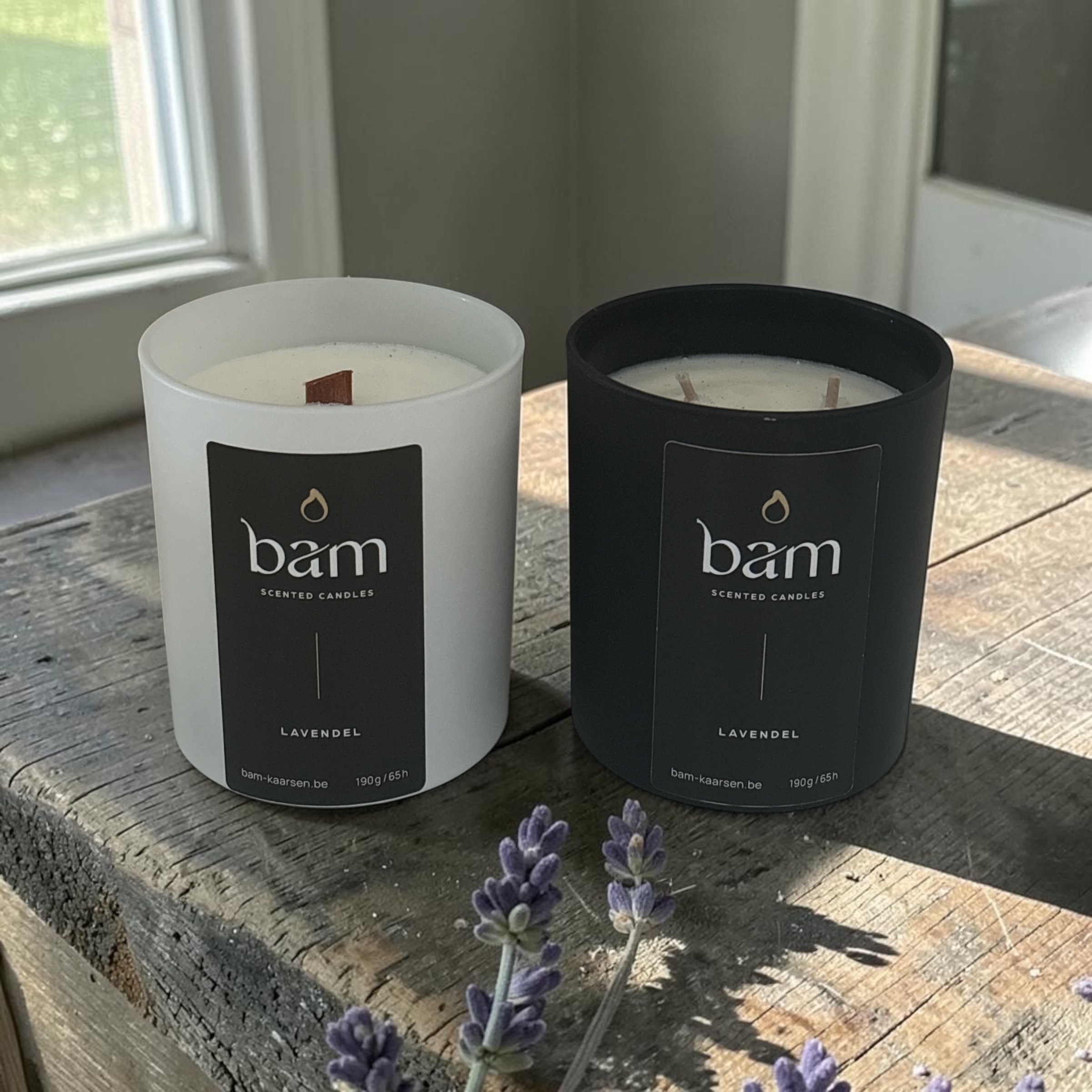 Lavendel Geurkaars – Handgemaakte Kaars met Houten Wiek – White Collection Medium