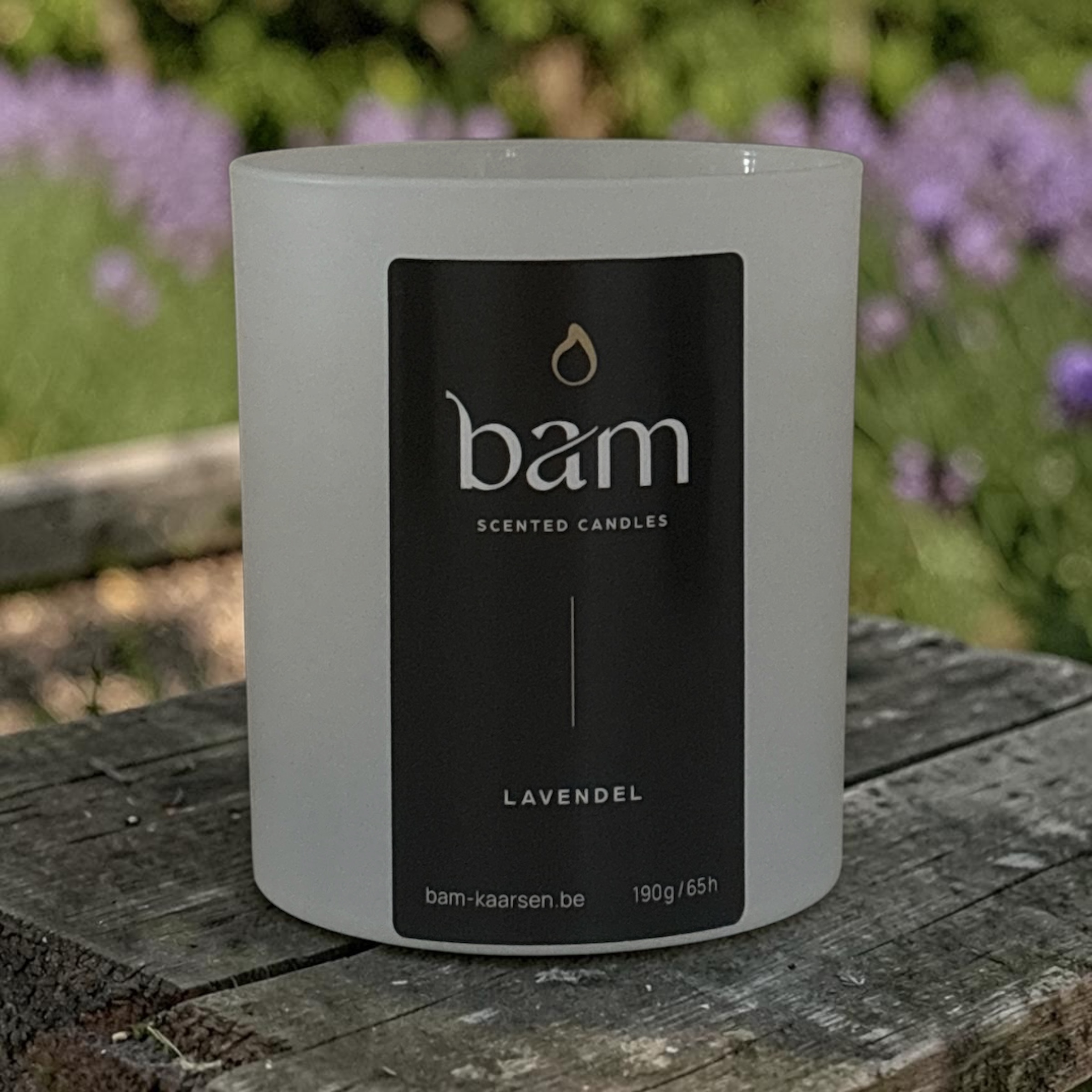Lavender Scented Candle – Handcrafted Candle with Wooden Wick – White Collection Medium