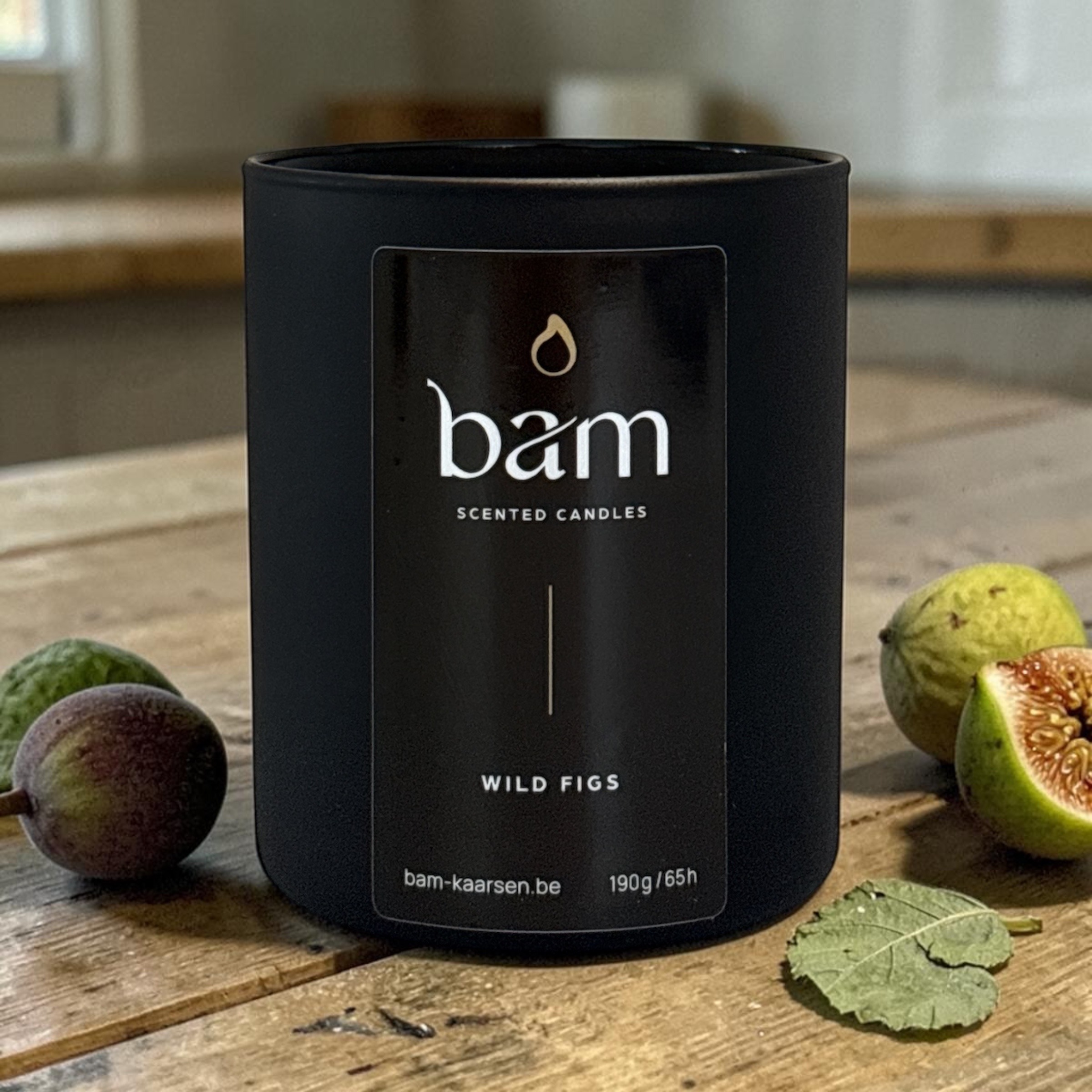 Wild Figs Scented Candle - Black Collection Medium