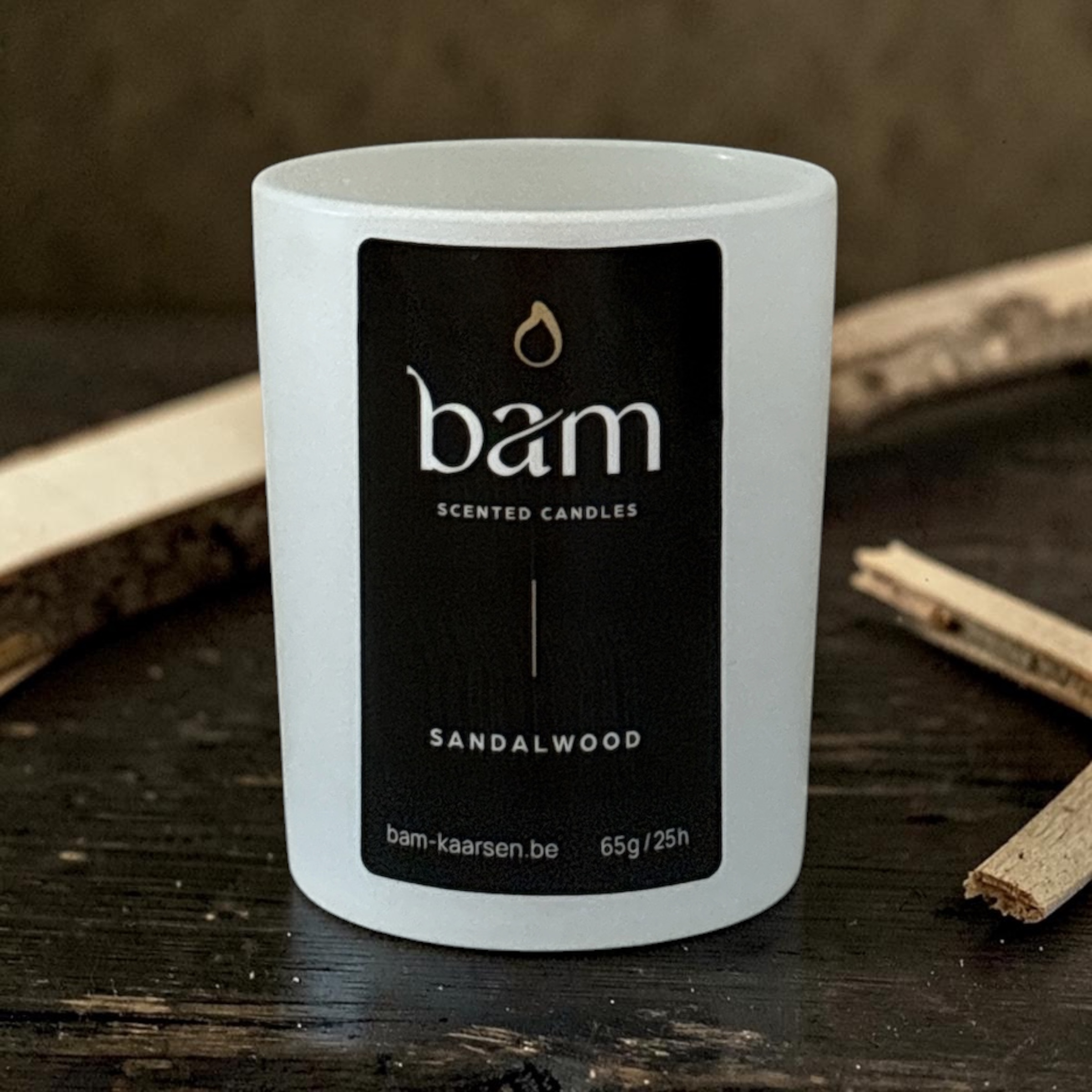 Mini Sandalwood scented candle – luxury sandalwood candle with wooden wick - White Collection Small