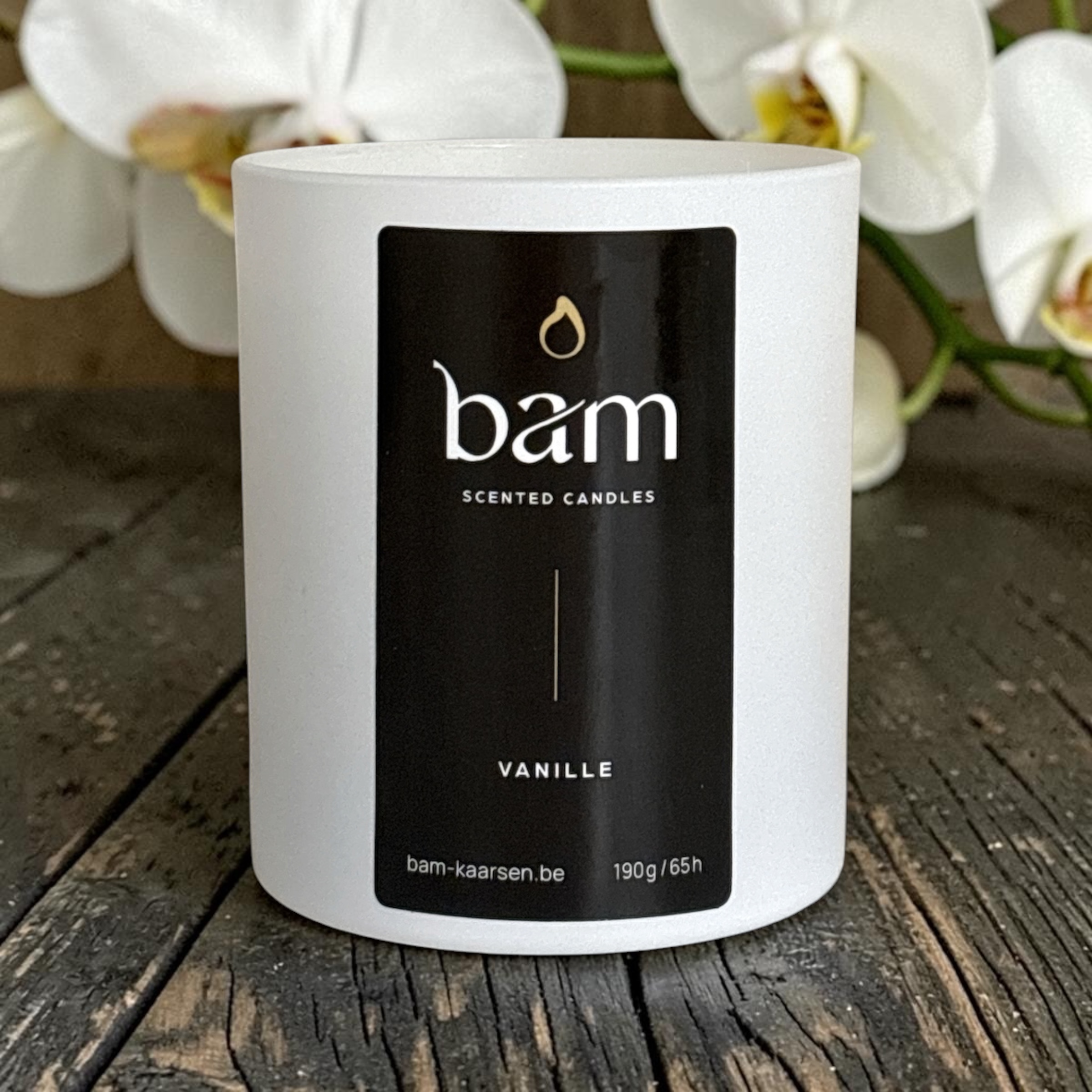 Vanilla scented candle – luxury vanilla candle with wooden wick - White Collection Medium