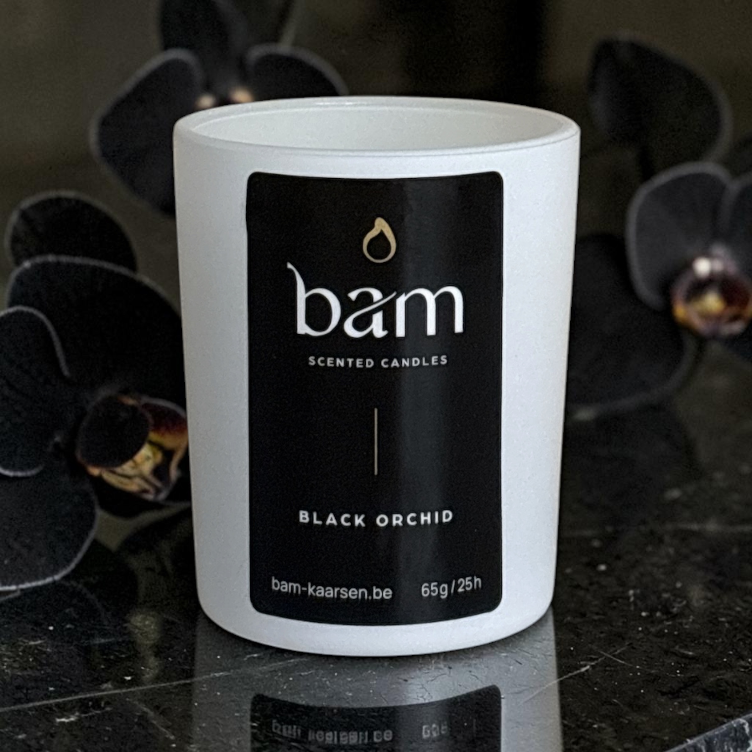 Mini Black Orchid scented candle – luxury Black Orchid candle with wooden wick - White Collection Small