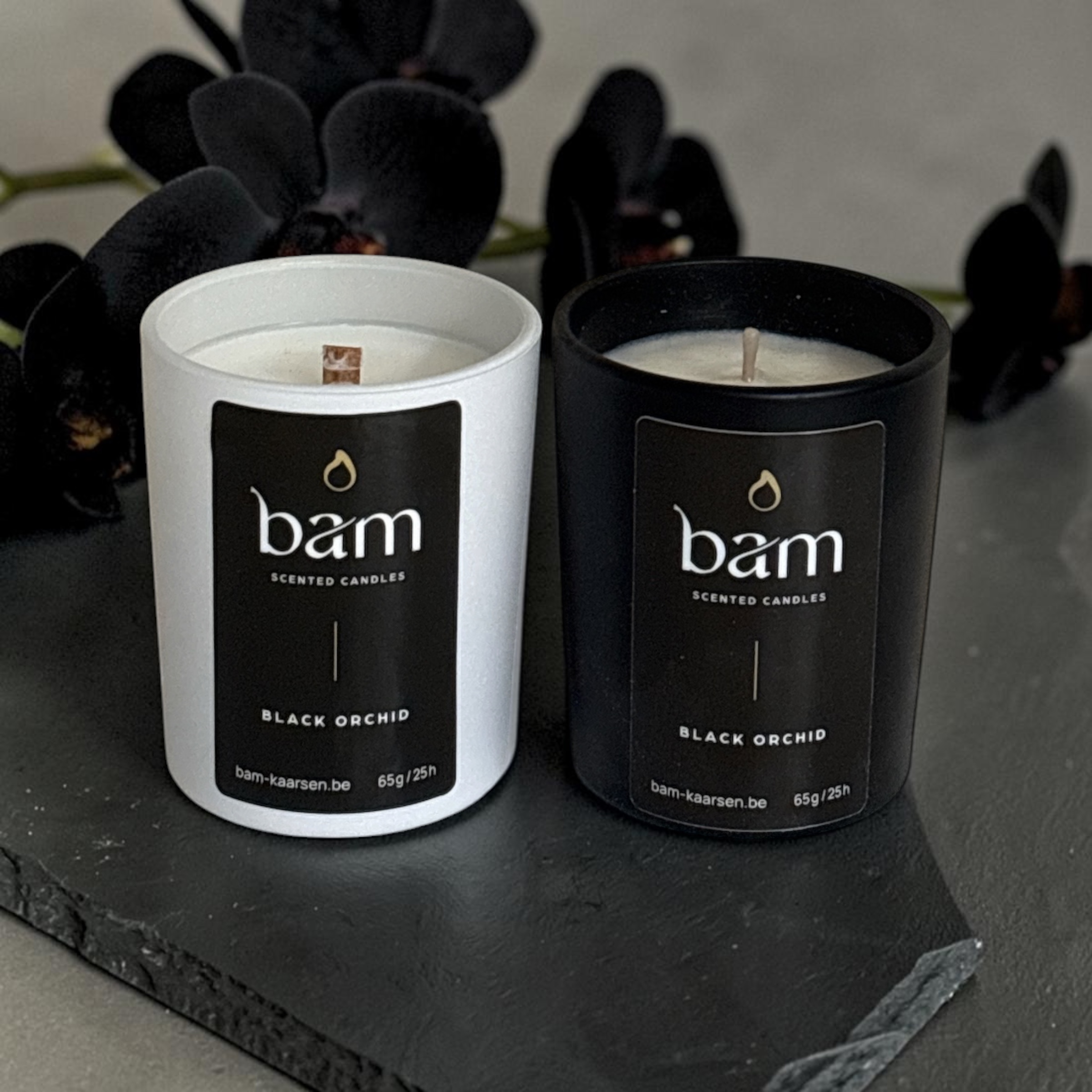 Mini Zwarte Orchidee Geurkaars – Luxe Black Orchid Kaars met Houten Wiek - White Collection Small