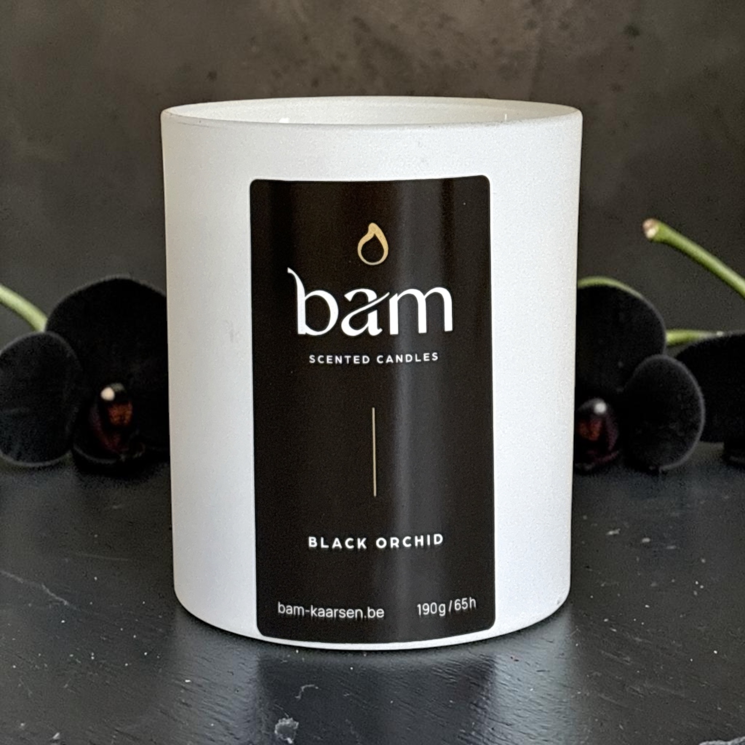 Black Orchid scented candle – luxury scented candle with wooden wick - White Collection Medium