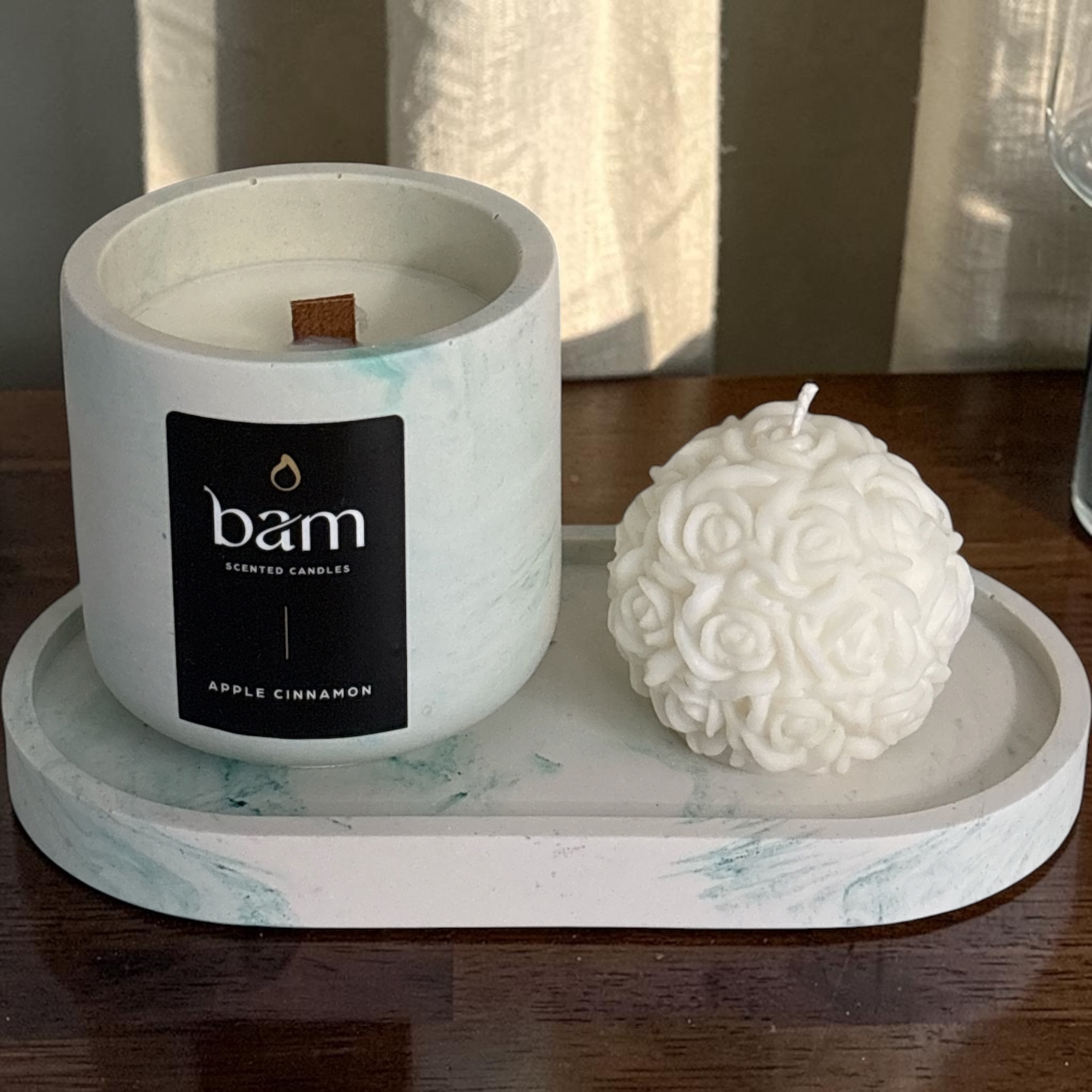 Handgemaakte Apple Cinnamon Geschenkset met Rozenkaars en Ovale Schaal