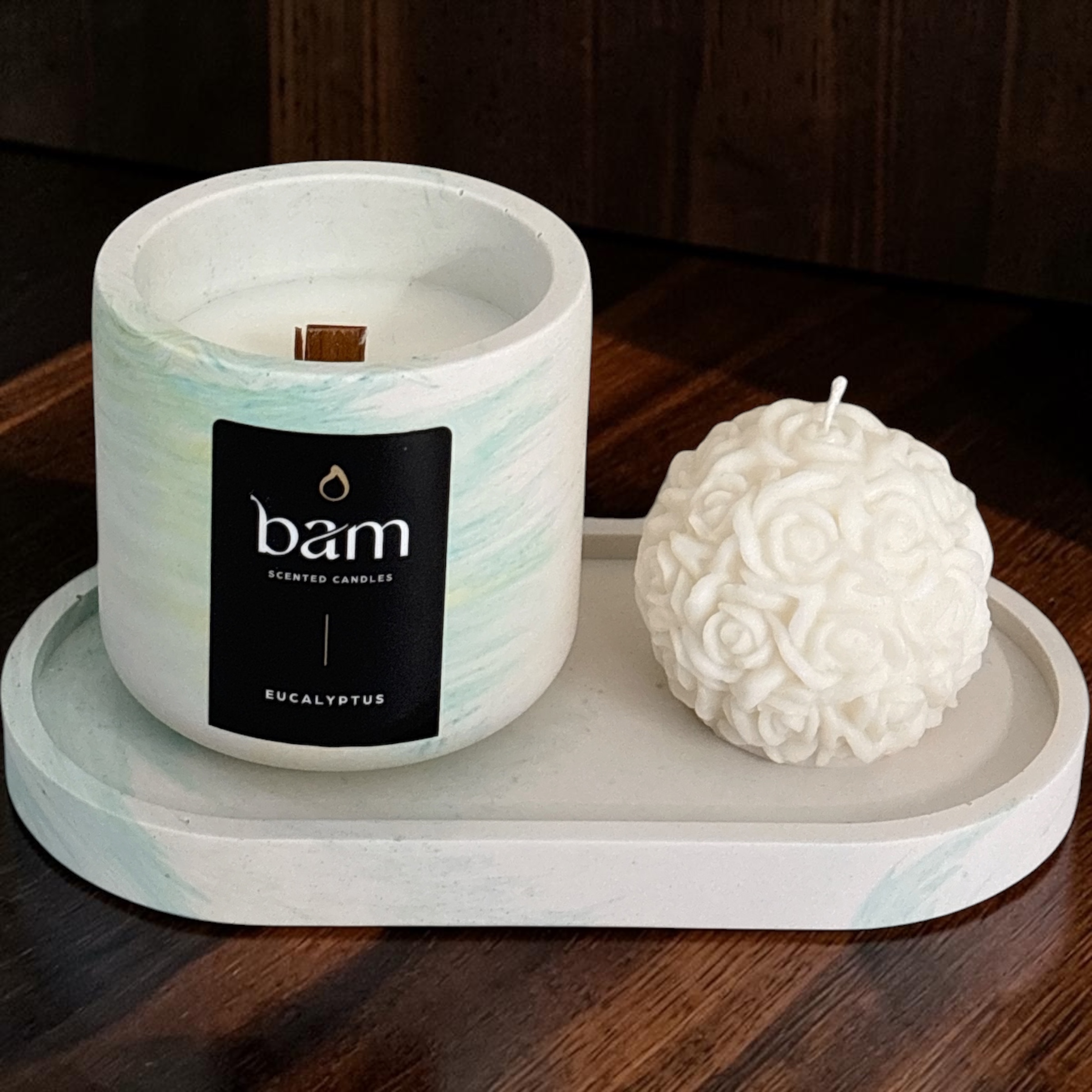 Handgemaakte Eucalyptus Geschenkset met Rozenkaars en Ovale Schaal