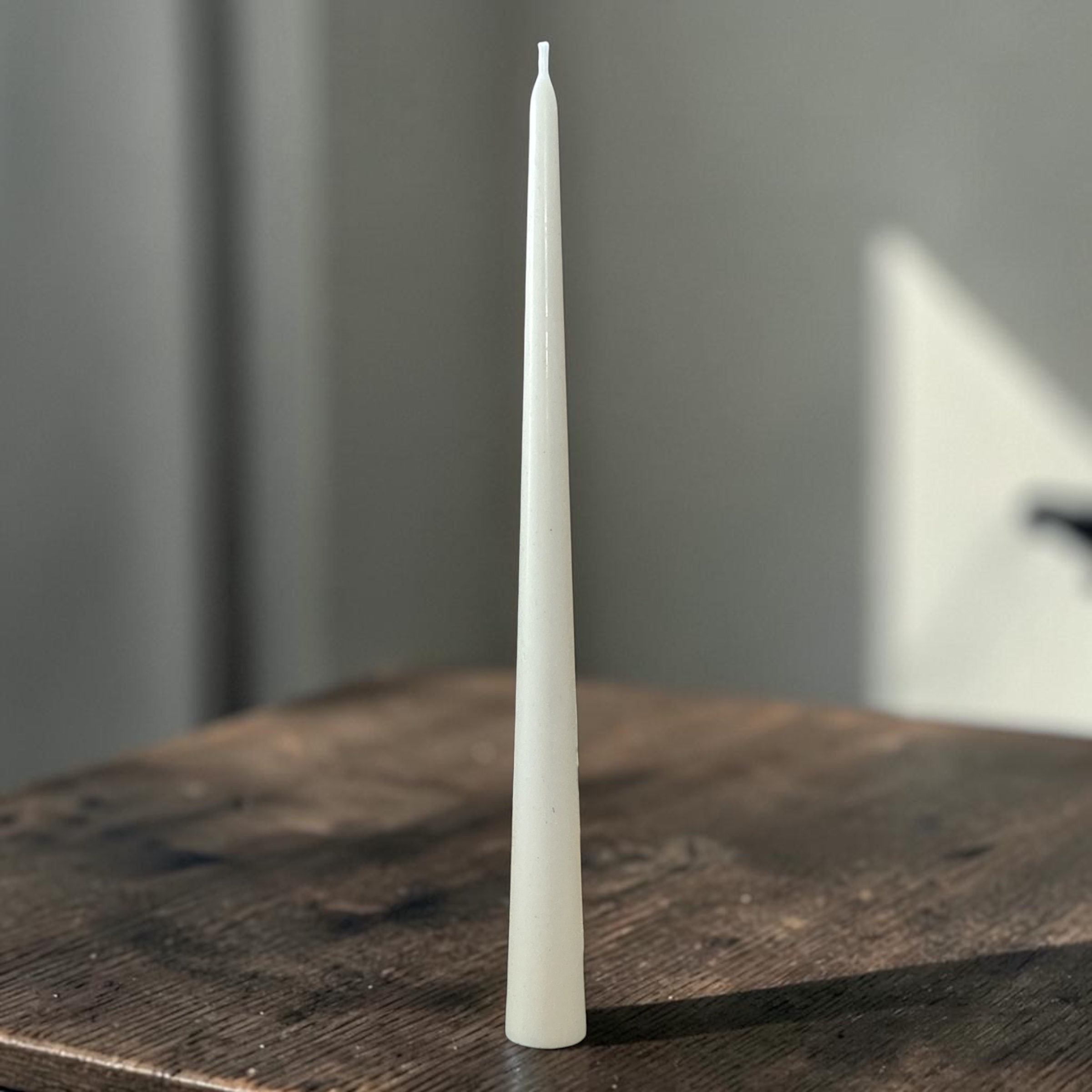 Tapered Dinner Candle in Sunflower Wax 35 cm – Handcrafted Designer Candle – 10 Burn Hours
