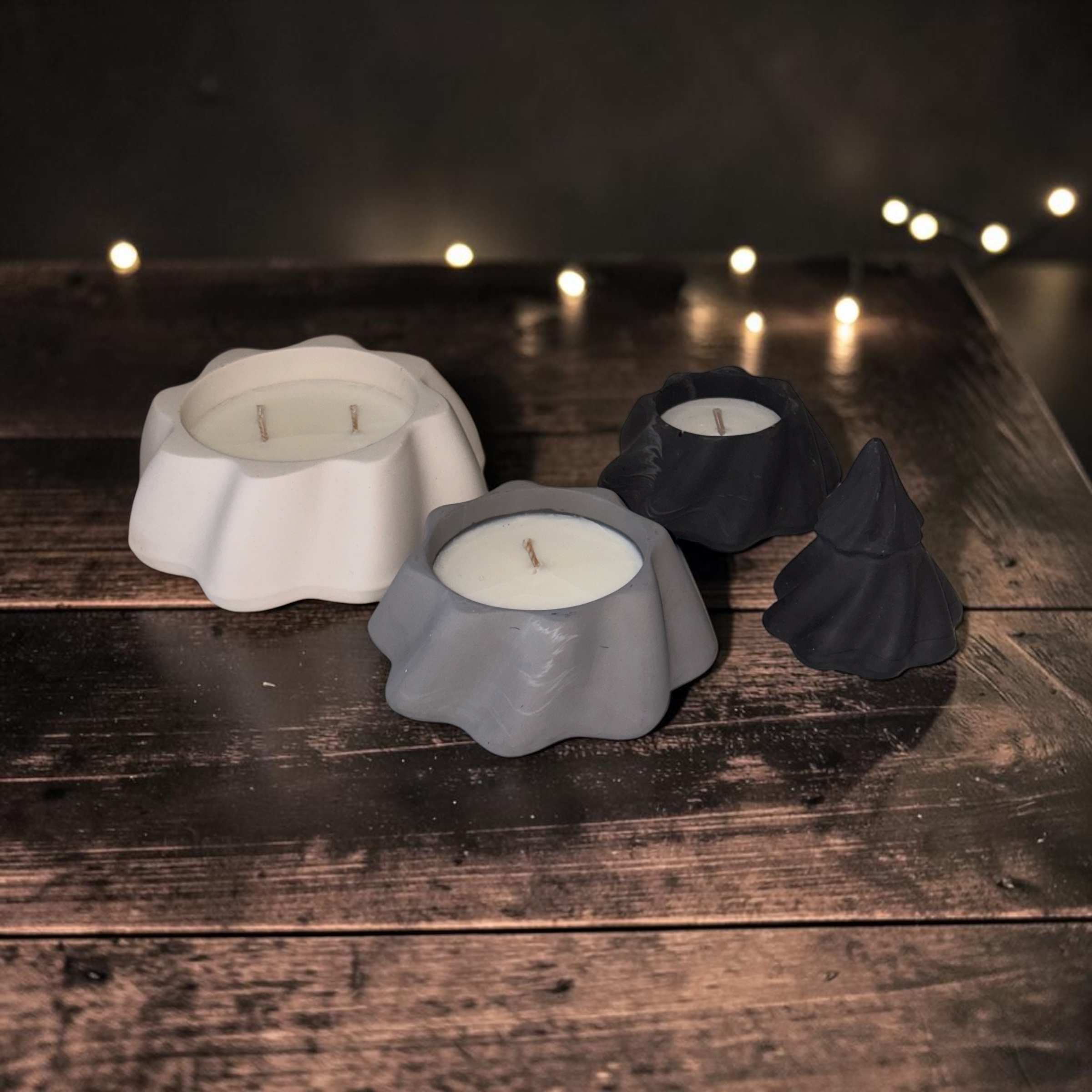 Zwart-wit gemarmerde kerstboomkaars – 4-delige set met 3 kaarsen – Wild Figs