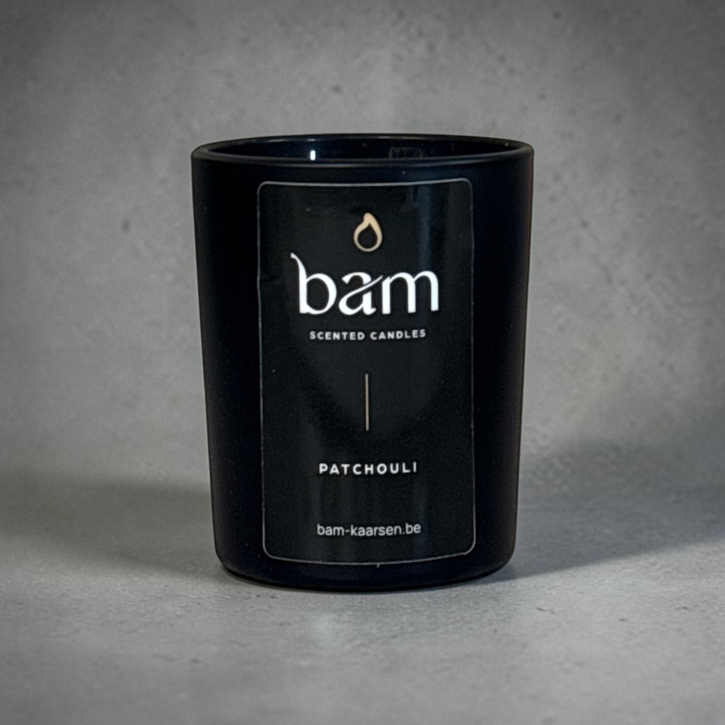Patchouli scented candle with wooden wick – Black Collection Small – mini candle – 25 burn hours