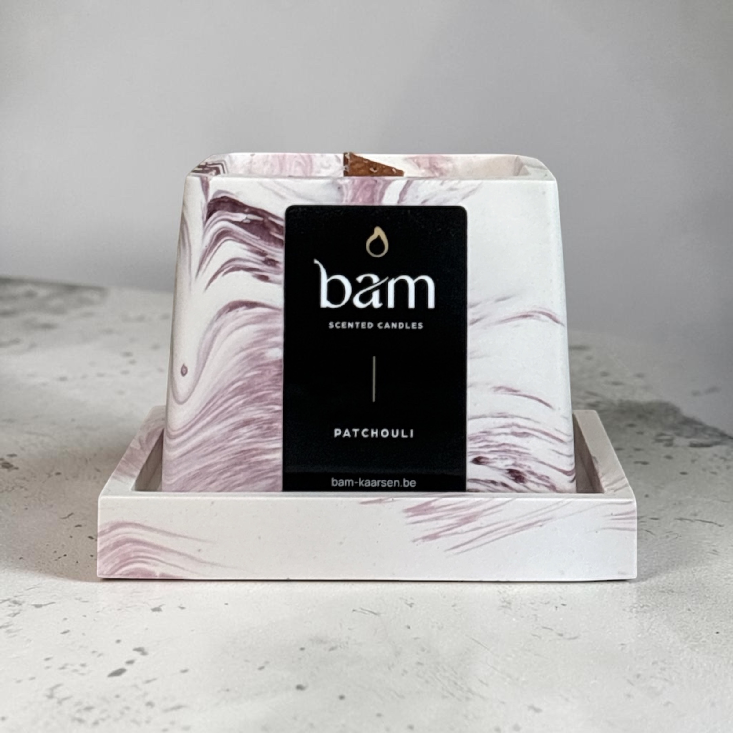 Patchouli Geurkaars – Square Collection – Bordeaux Gemarmerd – Houten Wiek
