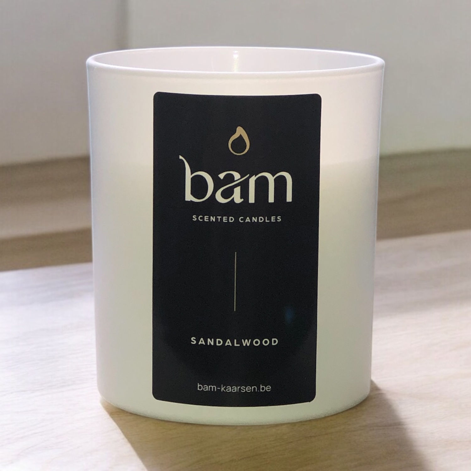 Sandalwood - White Collection Medium met houten wiek