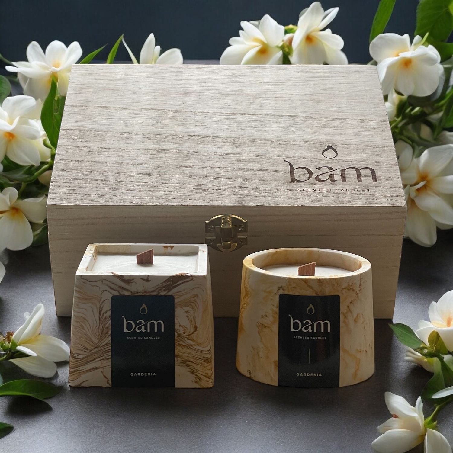 gardenia - houten kist met 2 geurkaarsen